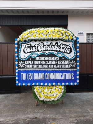 Papan Bunga Duka di Cebongan